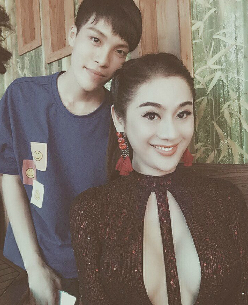 Anh Tô Ngọc Hòa là fan hâm mộ của ca sĩ Lâm Khánh Chi.