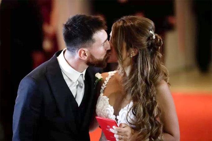 Top đám cưới nổi bật của sao sân cỏ năm 2017