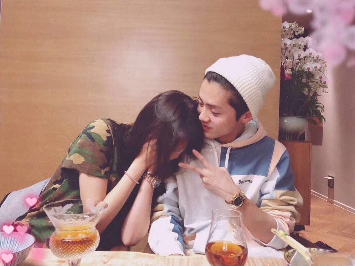Top 10 cặp đôi được yêu thích nhất Cbiz: Luhan - Hiểu Đồng bất ngờ đứng top, Lâm Tâm Như - Hoắc Kiến Hoa bét bảng - Ảnh 1.
