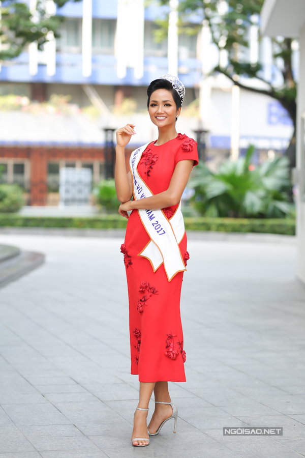 Hoa hậu Hoàn vũ Việt Nam 2017 HHen Niê. 