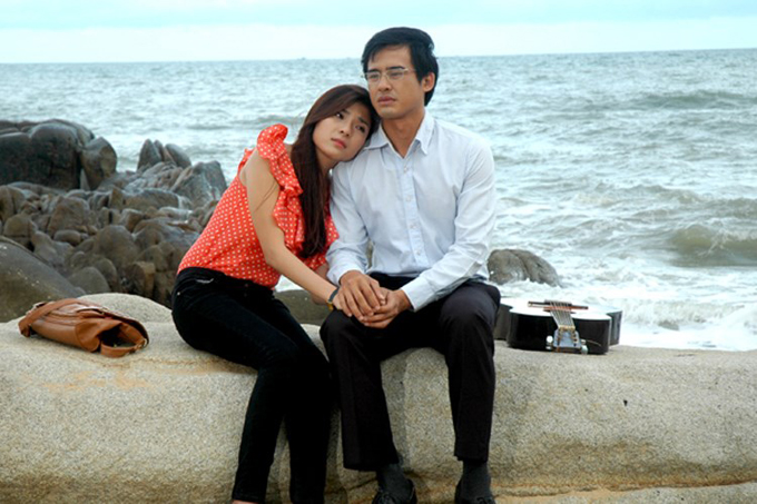 Lương Thế Thành và Trúc Diễm lần đầu tiên đóng cặp với nhau năm 2012 khi cùng tham gia phim truyền hình Trái tim hoa hồng. Trong phim, nam diễn viên vào vai chàng mọt sách, ngây thơ, thầm thương trộm nhớ Bảo Ngọc. Khi tham gia phim này, Thúy Diễm mới bước vào con đường đóng phim nên chưa có nhiều kinh nghiệm diễn xuất. Cô thường được Lương Thế Thành hướng dẫn và chia sẻ nhiều kỹ năng đóng phim. Thời điểm đó, Lương Thế Thành và Thúy Diễm mới chỉ là đồng nghiệp thân thiết của nhau. 