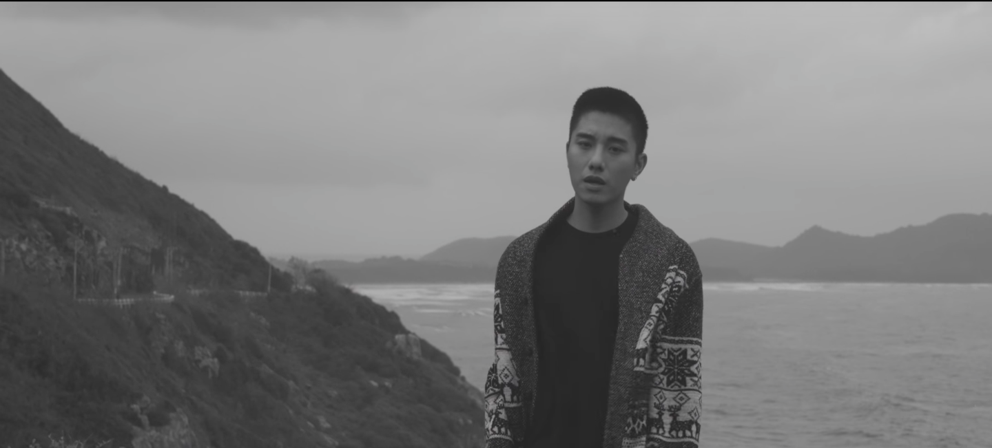 Không còn là hot boy đậm màu sắc Kpop, Juun Đăng Dũng hướng đến hình ảnh lãng tử trong MV mới - Ảnh 2.