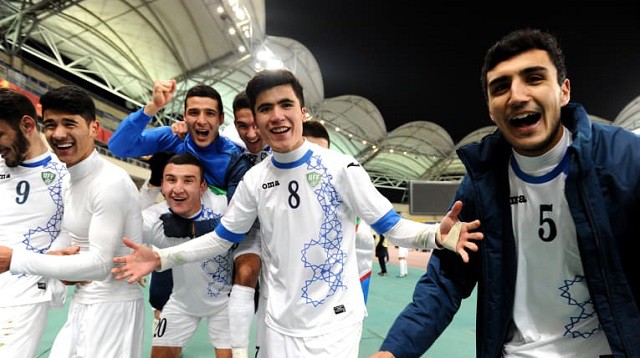 Uzbekistan cũng có dàn cầu thủ đẹp trai, nhưng lý do gì khiến hội chị em ngoảnh mặt làm ngơ? - Ảnh 1. Uzbekistan cũng có dàn cầu thủ đẹp trai, nhưng lý do gì khiến hội chị em ngoảnh mặt làm ngơ? - Ảnh 1.