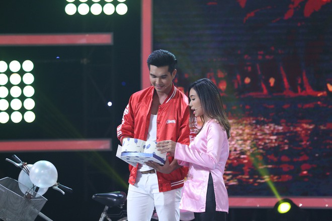 Chàng người mẫu Lựa chọn của trái tim giải thích việc ghi hình show hẹn hò khác Vì yêu mà đến - Ảnh 1.