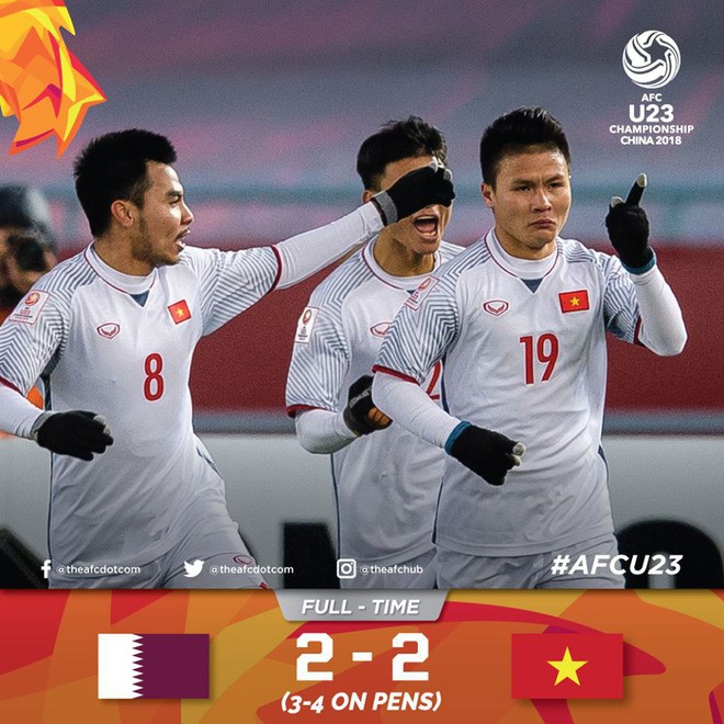 Chàng cầu thủ ghi 2 bàn cho U23, không chỉ là người hùng trên sân cỏ mà ngoài đời còn là chàng soái ca chăm diện đồ đôi với bạn gái - Ảnh 1.