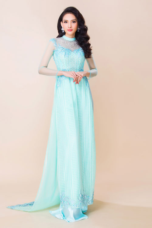 Cô dâu hiện đại ngày nay không tự giới hạn sự trang phục truyền thống với hai màu trắng, đỏ mà thích lựa chọn màu sắc áo dài theo chủ đề chung của lễ cưới, tôn da hay đơn giản là bắt kịp xu hướng thời trang nói chung.