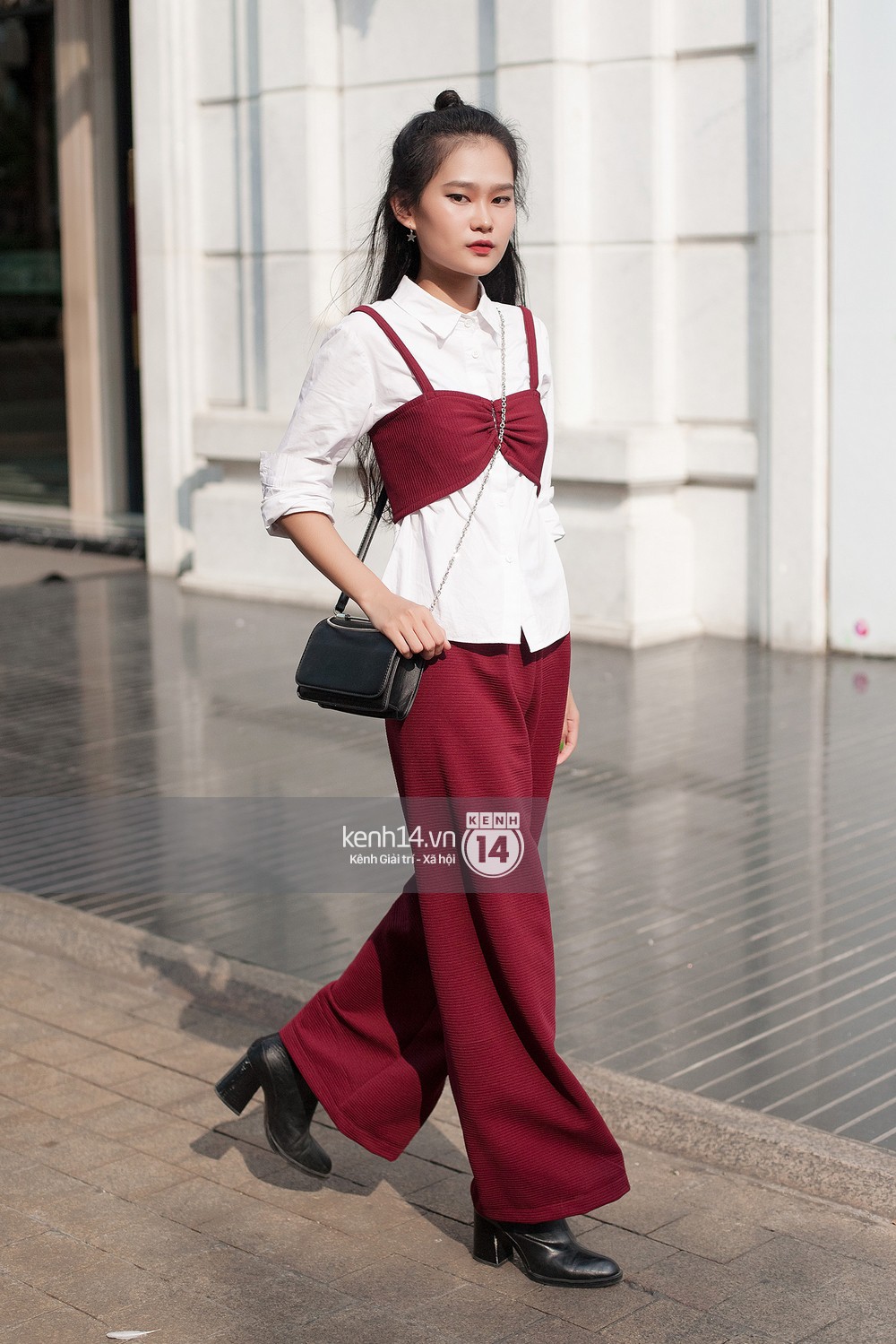 Street style 2 miền: miền Nam tràn ngập màu sắc, miền Bắc tuyền một gam đen nhưng cùng phát cuồng vì waist bag - Ảnh 1. Street style 2 miền: miền Nam tràn ngập màu sắc, miền Bắc tuyền một gam đen nhưng cùng phát cuồng vì waist bag - Ảnh 1.
