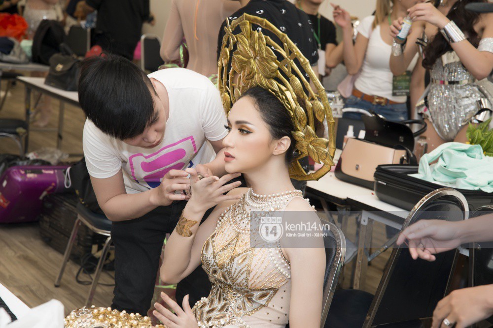 Độc quyền: Hương Giang chia sẻ cảm xúc từ Thái Lan, hé lộ hình ảnh hậu trường sau giải Tài năng tại đêm Bán kết - Ảnh 1. Độc quyền: Hương Giang chia sẻ cảm xúc từ Thái Lan, hé lộ hình ảnh hậu trường sau giải Tài năng tại đêm Bán kết - Ảnh 1.