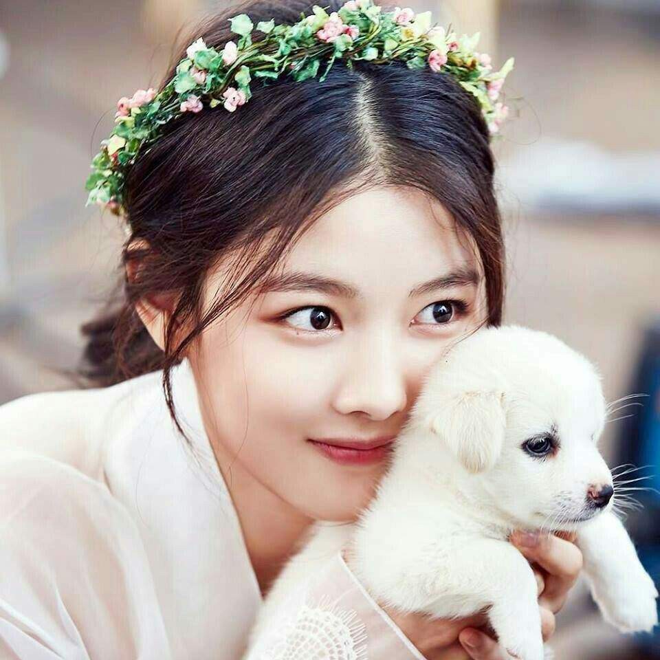 2 nữ thần nhí một thời Kim Yoo Jung và Kim So Hyun dậy thì: Quá xuất sắc, đẹp đến mức khó chọn ai nhỉnh hơn - Ảnh 1. 2 nữ thần nhí một thời Kim Yoo Jung và Kim So Hyun dậy thì: Quá xuất sắc, đẹp đến mức khó chọn ai nhỉnh hơn - Ảnh 1.