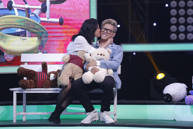 Vì yêu mà đến: Bảo Kun rơi nước mắt và ra về cùng học trò Đông Nhi - Ảnh 4.